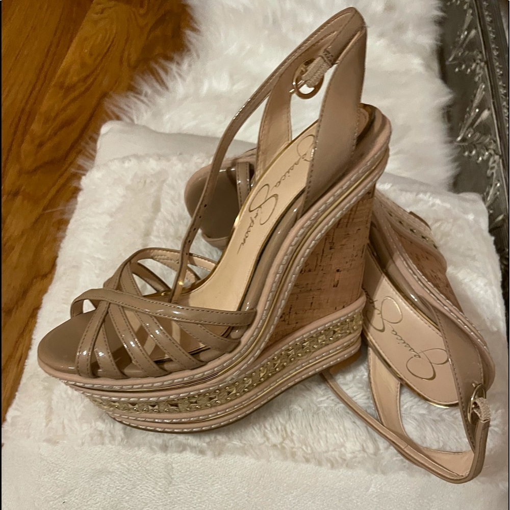 Jessica Simpson size 6.5